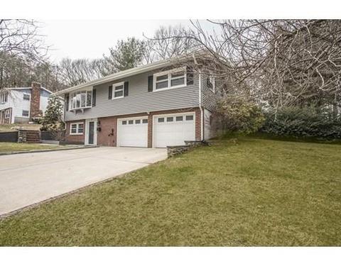 119 Blue Stone Dr, Woonsocket, RI 02895 photo 5