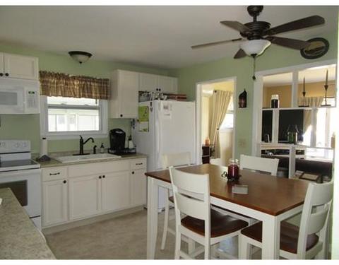 944 Ryan Rd, Florence, MA 01062 photo 4
