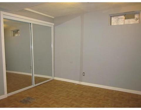 378 Parkerview St, Springfield, MA 01129 photo 20
