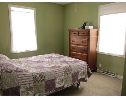378 Parkerview St, Springfield, MA 01129 photo 14