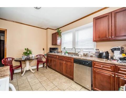 13 Arlington St, Everett, MA 02149 photo 6