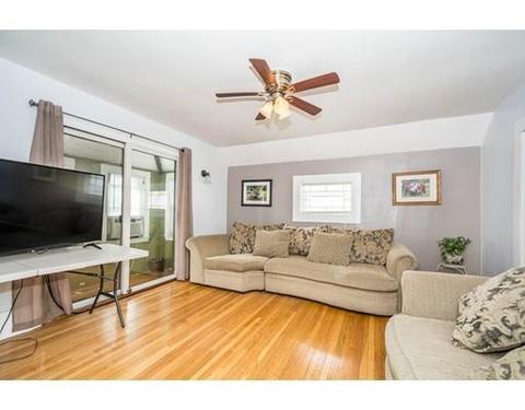 13 Arlington St, Everett, MA 02149 photo 9