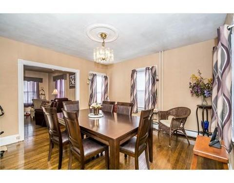 13 Arlington St, Everett, MA 02149 photo 4