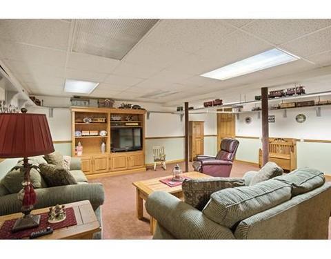 2 Meadow Dr, Upton, MA 01568 photo 21