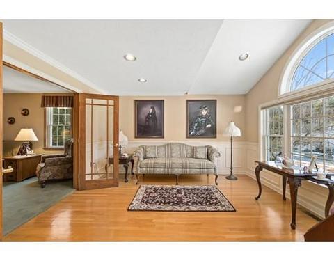 2 Meadow Dr, Upton, MA 01568 photo 10