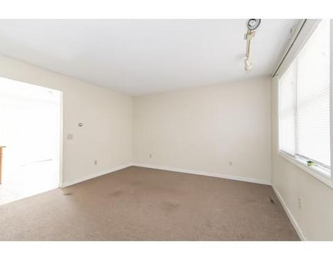 100 Odion St, Springfield, MA 01118 photo 11