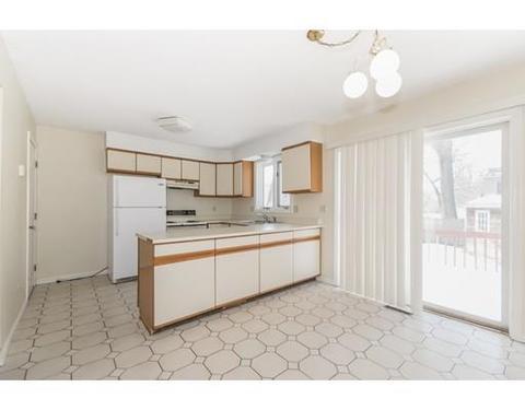 100 Odion St, Springfield, MA 01118 photo 6