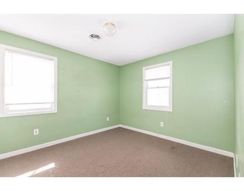 100 Odion St, Springfield, MA 01118 photo 12