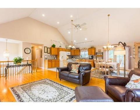 10 Tanager Dr, Danvers, MA 01923 photo 10