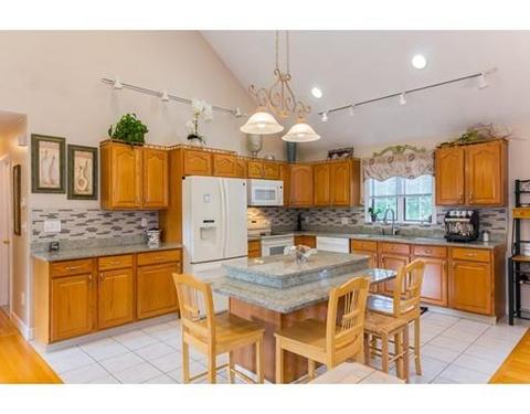 10 Tanager Dr, Danvers, MA 01923 photo 3