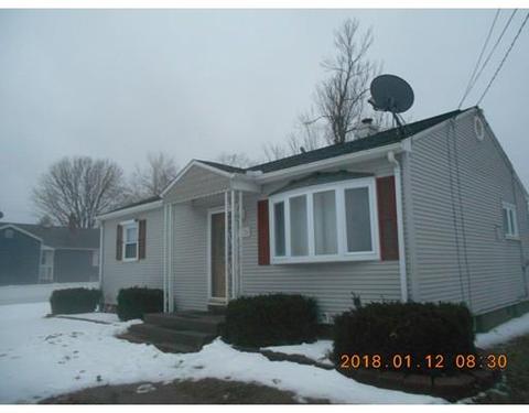 125 Rochford Cir, Springfield, MA 01128 photo 1
