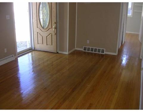 125 Rochford Cir, Springfield, MA 01128 photo 12