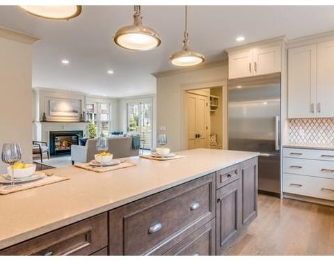 41 E Corning St, Beverly, MA 01915 photo 9
