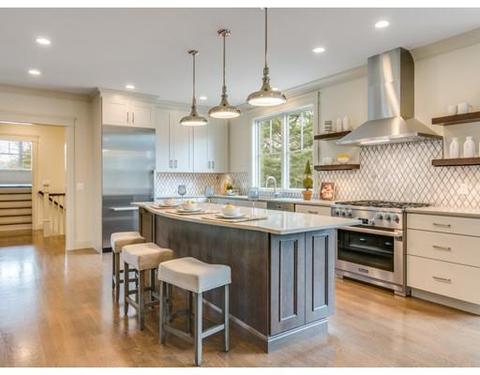 41 E Corning St, Beverly, MA 01915 photo 8