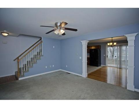 107 Arthur St, Springfield, MA 01104 photo 2