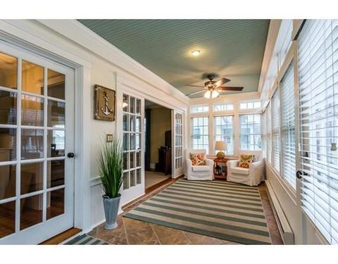 9 Bertram St, Beverly, MA 01915 photo 2