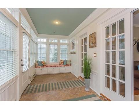 9 Bertram St, Beverly, MA 01915 photo 3