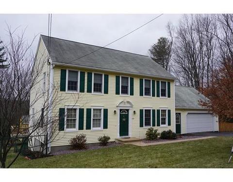 155 Cedar St, Sturbridge, MA 01518 photo 1