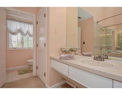 3 Lynn St, Canton, MA 02021 photo 16