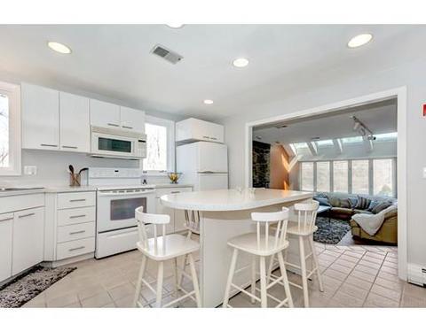 3 Lynn St, Canton, MA 02021 photo 9