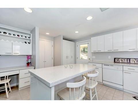 3 Lynn St, Canton, MA 02021 photo 10