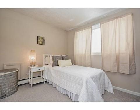 3 Lynn St, Canton, MA 02021 photo 18