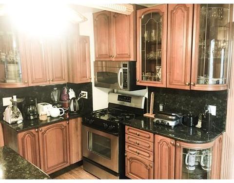 69 Dawes St, Springfield, MA 01109 photo 2