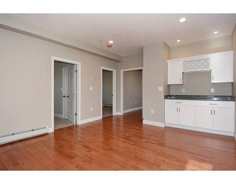 8 Putnam St #2, Danvers, MA 01923 photo 6