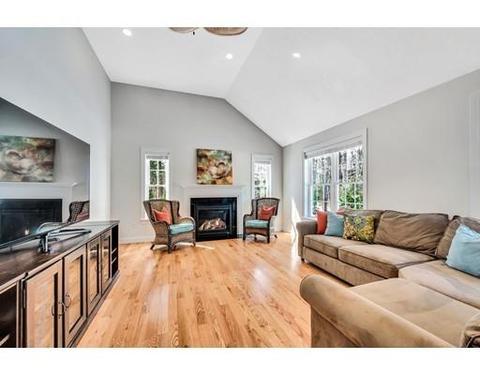 809 Old Stone Brk, Acton, MA 01720 photo 6