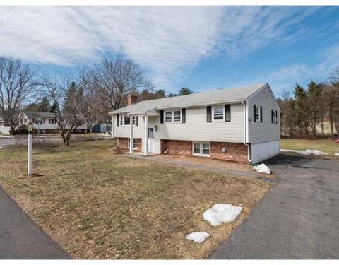 44 Rolling Ln, Hudson, MA 01749 photo 2