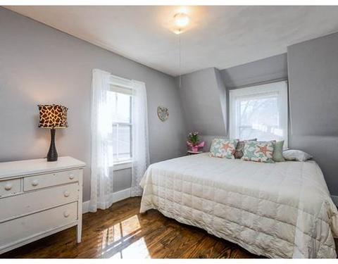 3 Munroe St, Beverly, MA 01915 photo 9