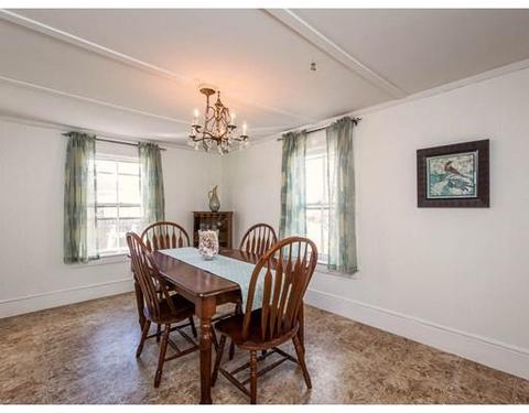 3 Munroe St, Beverly, MA 01915 photo 2
