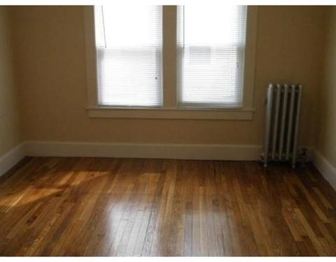 107 Bristol St, Springfield, MA 01109 photo 12