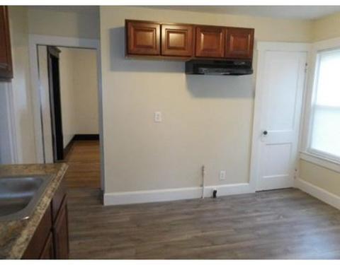 107 Bristol St, Springfield, MA 01109 photo 5