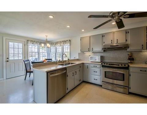 204 Centre St, Danvers, MA 01923 photo 5