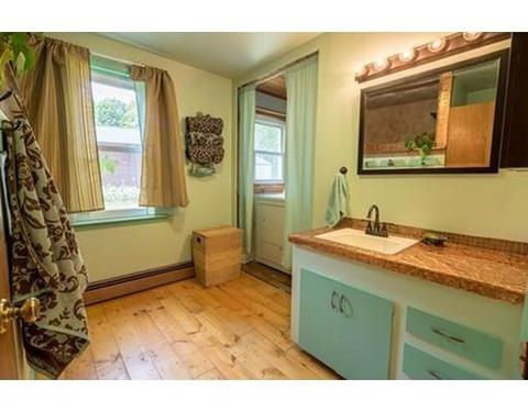 539 Main St, Townsend, MA 01474 photo 11