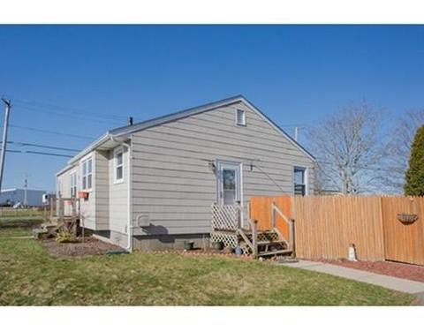 231 Middle Rd, Acushnet, MA 02743 photo 2