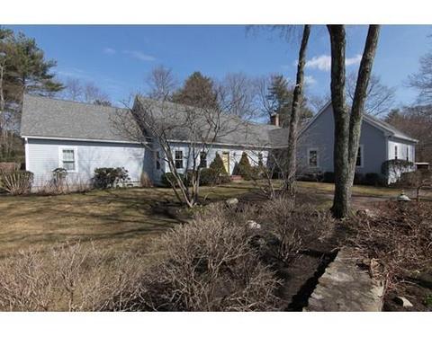 11 Independence Dr, Walpole, MA 02081 photo 1