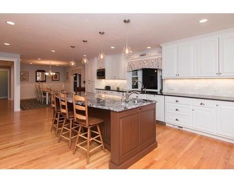 11 Independence Dr, Walpole, MA 02081 photo 3