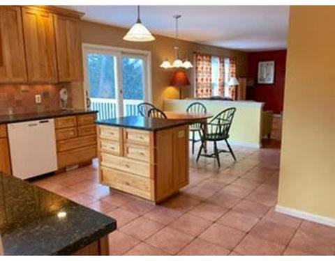 8 Charles River Dr, Franklin, MA 02038 photo 3