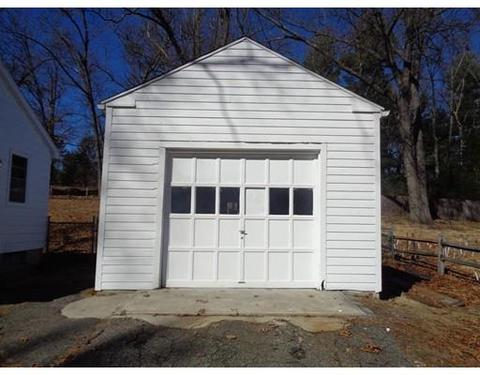 24 N Brook Rd, Springfield, MA 01119 photo 2