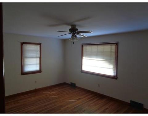 24 N Brook Rd, Springfield, MA 01119 photo 8