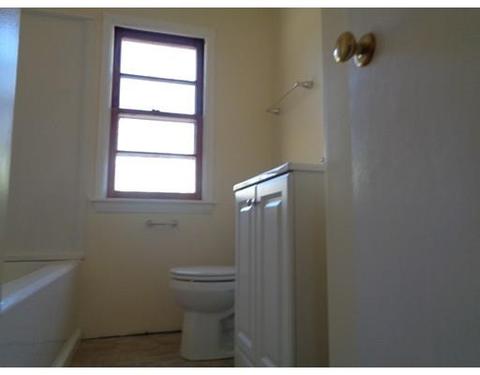 24 N Brook Rd, Springfield, MA 01119 photo 10