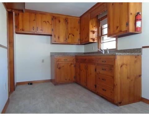 24 N Brook Rd, Springfield, MA 01119 photo 4