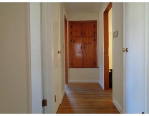 24 N Brook Rd, Springfield, MA 01119 photo 6