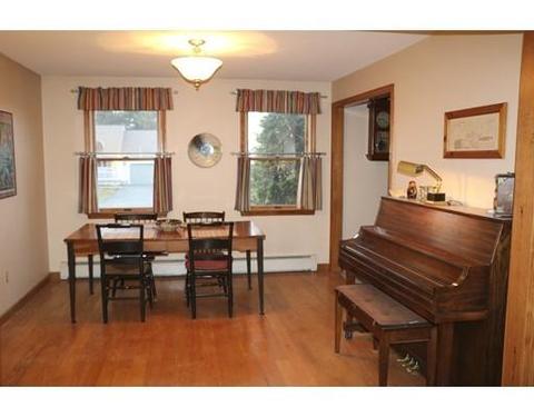 7 Laurel Dr, Easthampton, MA 01027 photo 6