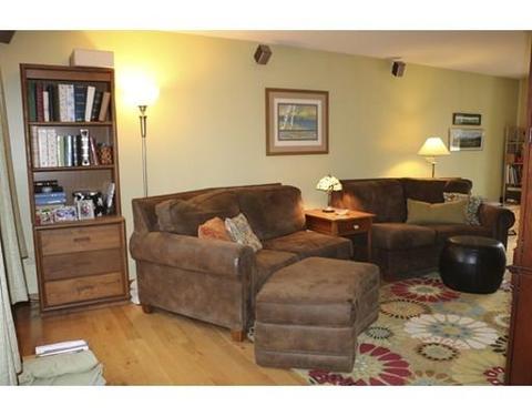 7 Laurel Dr, Easthampton, MA 01027 photo 8