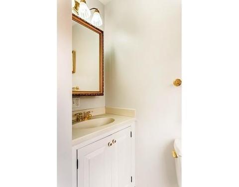 8 Mohawk Dr, Longmeadow, MA 01106 photo 22