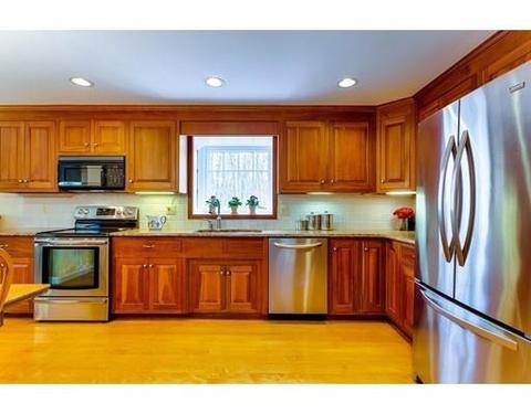 8 Mohawk Dr, Longmeadow, MA 01106 photo 9