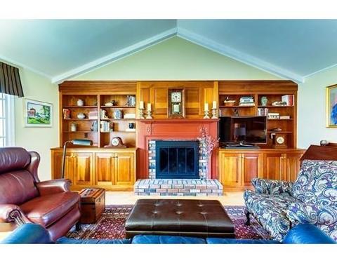 8 Mohawk Dr, Longmeadow, MA 01106 photo 7